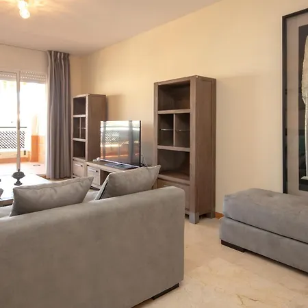 Spacious Penthouse Guadalmina, San Pedro Apartmán *
